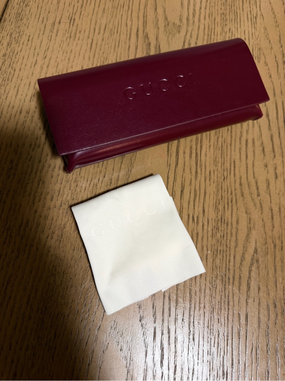 Gucci Burgundy Leather Glasses Case with Cream Cleaning Cloth